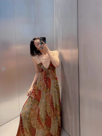 Ženska midi haljina bez rukava s V-izrezom, otisak, A-linija, visoki struk, ljeto 2025, resort stil