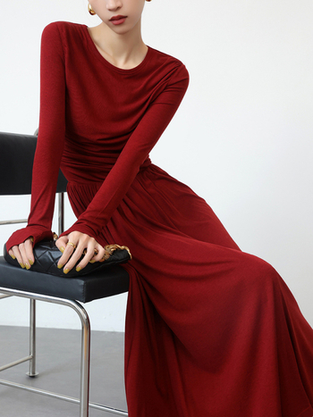 Nova duga haljina s dugim rukavima, elegantan stil, uski kroj, elastična pletena haljina s A-linijom i okruglim izrezom