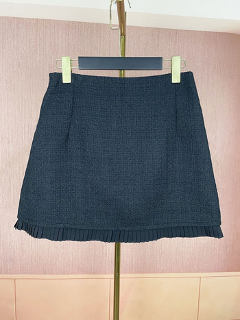 Crna plisirana midi suknja s visokim strukom i tweed patchworkom, za žene