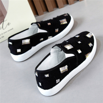 Női lélegző vászon slip-on edzőcipő, alacsony szárú, fehér, mindennapi viselet