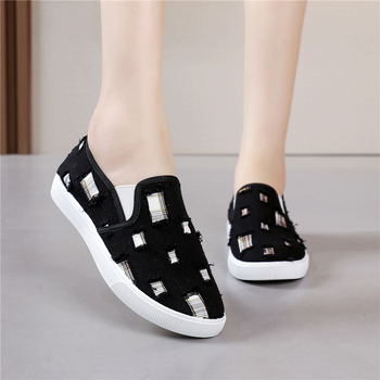 Női lélegző vászon slip-on edzőcipő, alacsony szárú, fehér, mindennapi viselet