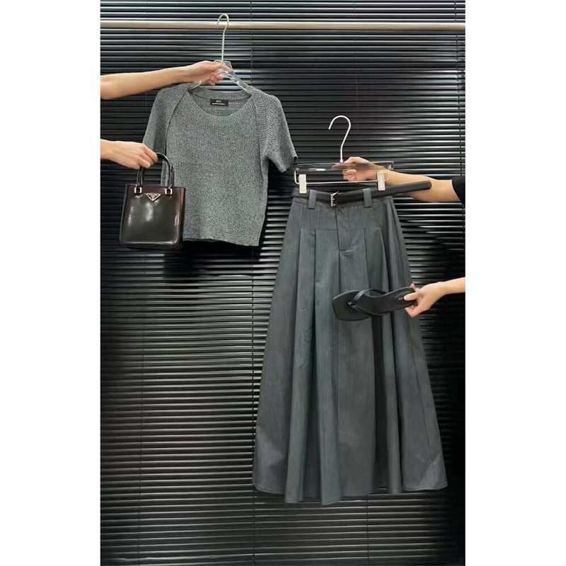 Set topa i suknje, europski stil, vitka silueta, elegantno poslovno odijevanje