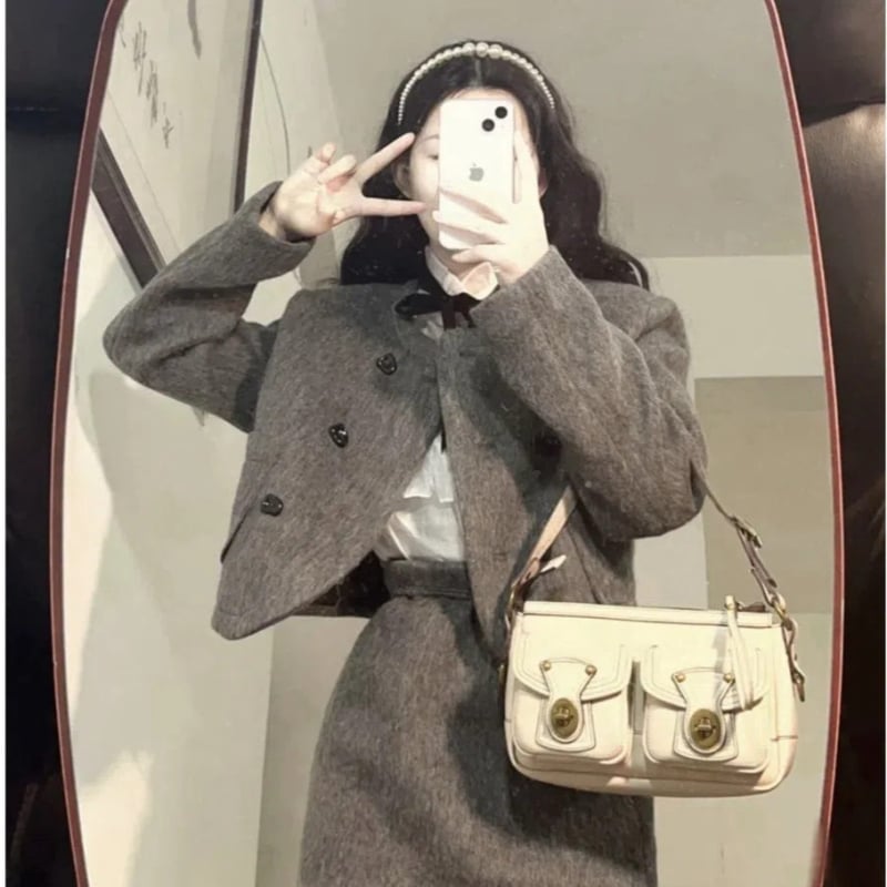 Ženski dvodijelni kostim sa suknjom i kratkim sakoom, s printom, poliester, casual stil japansko-korejski, jesen 2024