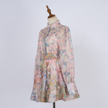 Set bluza u francuskom stilu s visokim ovratnikom i floralnim printom, dugih rukava i suknja s visokim strukom