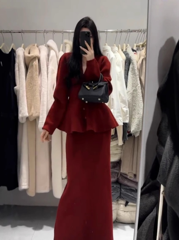 Hepburn stil: vrhunski korejski top i crveni dvodijelni kostim sa suknjom za žene, jesen-zima
