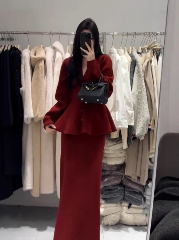 Hepburn stil: vrhunski korejski top i crveni dvodijelni kostim sa suknjom za žene, jesen-zima
