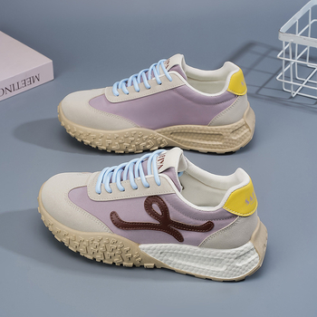 Pantofi de antrenament pentru femei, vară 2025, respirabili, ușori, cu talpă moale, pantofi sport casual, panouri din piele pentru creșterea înălțimii
