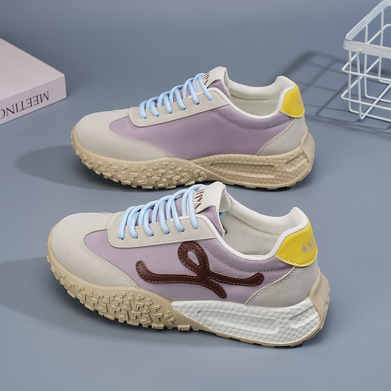 Pantofi de antrenament pentru femei, vară 2025, respirabili, ușori, cu talpă moale, pantofi sport casual, panouri din piele pentru creșterea înălțimii