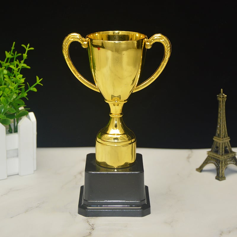Magnolija trofeja, mini trofeja za učenike osnovnih i srednjih škola, nagrada za vrtić