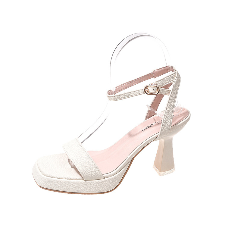 Плюс размер дамски сандали с дебел ток и платформа, закопчаване с еднолентова катарама, открит пръст, стилни обувки за лятото на 2025