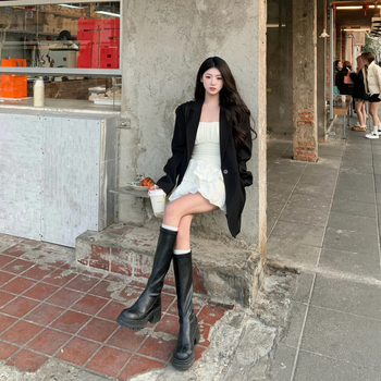 Žensko sako za jesen 2025, vrhunska kvaliteta i elegancija, korejski stil, opušten kroj za sitnije figure.