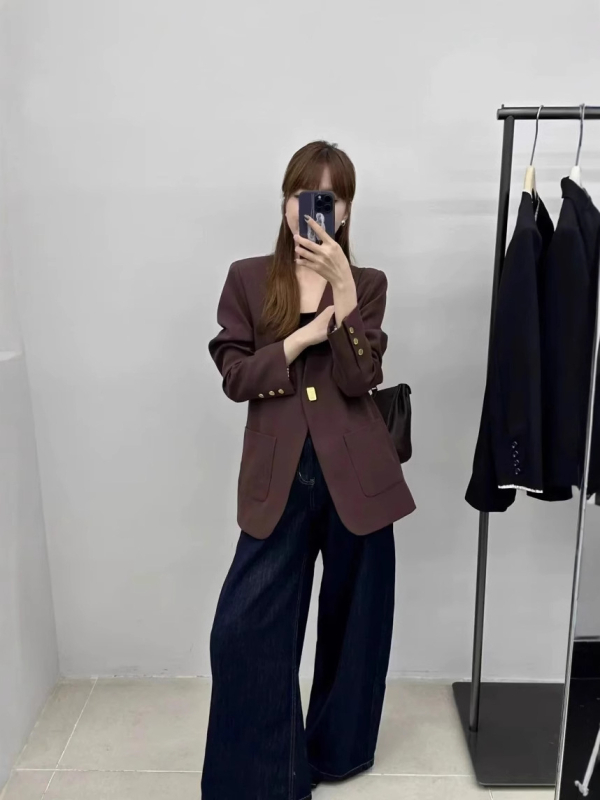 Ženski blazer velikog broja, jesenji korejski stil, opuštena linija, mali zlatni gumbi i V-izrez