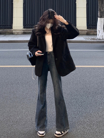 Crni ženski sako-blazer za jesen 2025, opušten kroj, elegantan izgled, mala veličina, korejski stil, svestran casual-office kostim