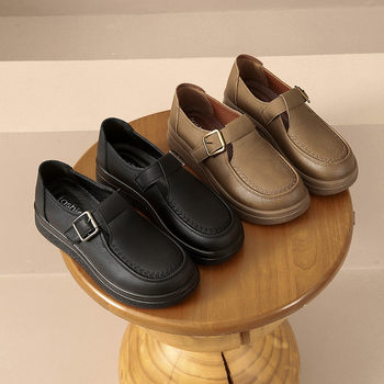 Kožni gornji dio slip-on cipela za srednje i starije žene, proljetno-ljetne casual outdoor obuće, niski potpetica, udobne cipele za mamu