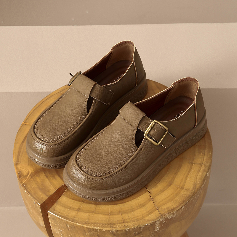 Kožni gornji dio slip-on cipela za srednje i starije žene, proljetno-ljetne casual outdoor obuće, niski potpetica, udobne cipele za mamu