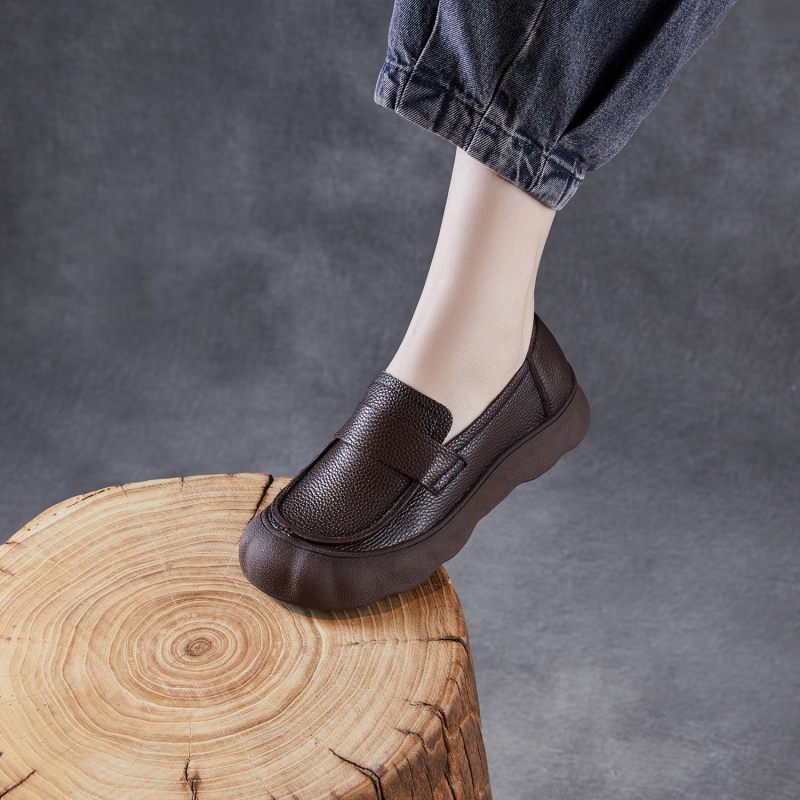 Ženske retro slip-on cipele s mekanim kožnim gornjim dijelom, okrugli vrh, bez podstave, gumena potplat, visina pete 3-5 cm