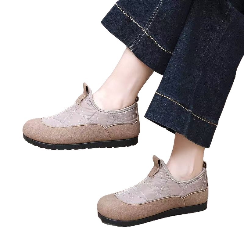 Ženske zimske slip-on cipele od umjetne kože s podstavom od umjetnog krzna, mek potplat, protuklizne kratke čizme.