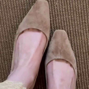 Ženske cipele od brušenog materijala (suede), smeđkasto-kava boja, srednji blok potpetica, kvadratni vrh, retro stil, slip-on
