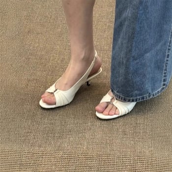 Овча кожа версия: френски стил високи токове с плисирани разкроени отвори, задна презрамка, метално копче, открит пръст