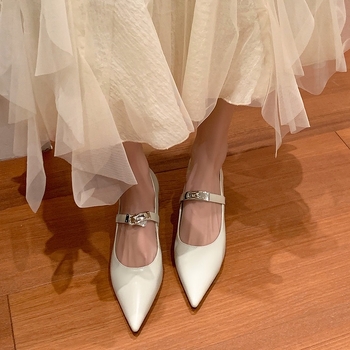 Ženske cipele u francuskome stilu, off-white, okrugli vrh, srednji pet, kaiš s kopčom