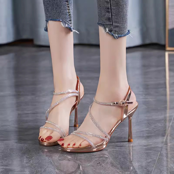 Корейски стил секси сандали с кристали, тънък ток и една каишка
