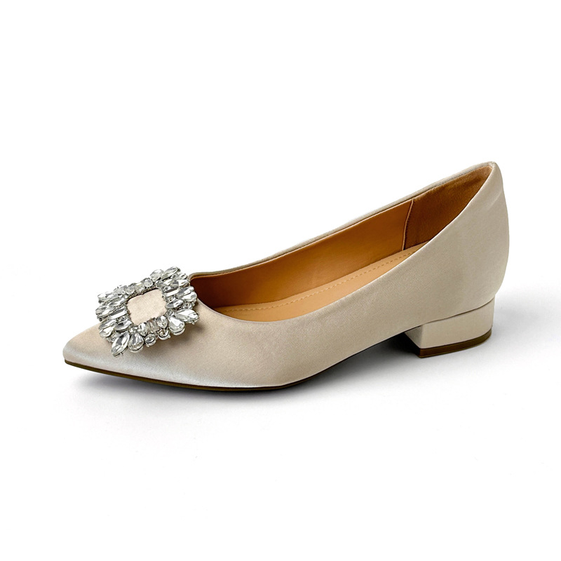 Ženske cipele s povećanjem visine od 6 cm, rhinestones, kvadratna kopča, šiljat vrh, debeli pet, satenski završetak, model 2026