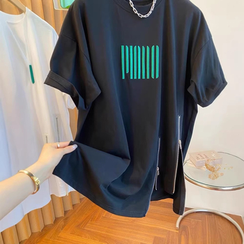 2026 ljeto, oversize ženski T-shirt s kratkim rukavima, zatvarač na donjem rubu i otvor, opuštena silueta, dojam luksuza