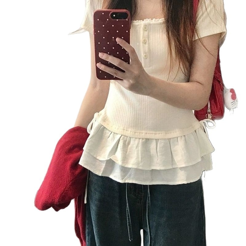 Ženski T‑shirt kratkih rukava s patchworkom, francuski stil, ljeto 2025, uski kroj, okrugli izrez, detalji sa šnuralama
