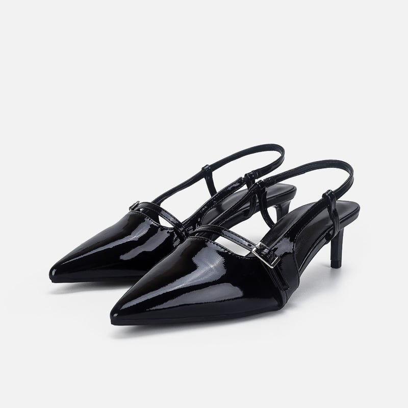 Женски сандали на ток с остър нос, патентована кожа, с катарама и открита пета