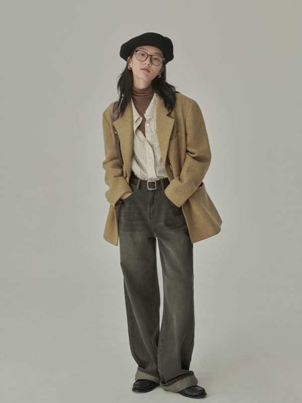 Ženska plava košulja s prugama u retro Hong Kong stilu, za proljeće i jesen, slobodan kroj, laskav silueta, slojeviti dizajn za uredski outfit.