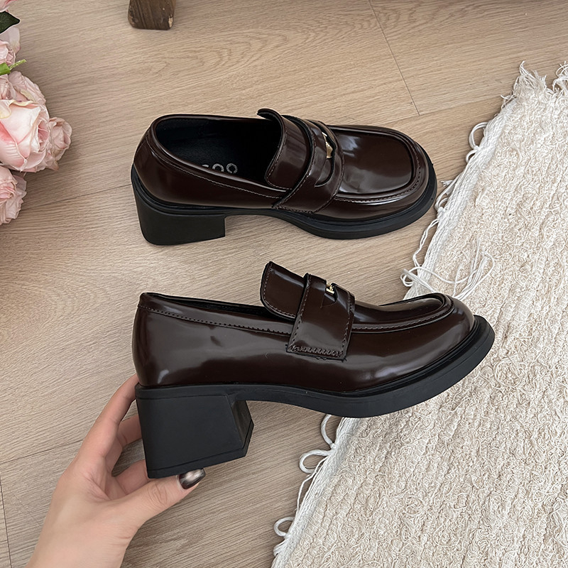 Ženske Mary Jane loafers u francuskom stilu s kraljevskim štihom, jesen-zima 2022, smeđa, Mary Jane kožne cipele s debelim potpeticama za povećanje visine