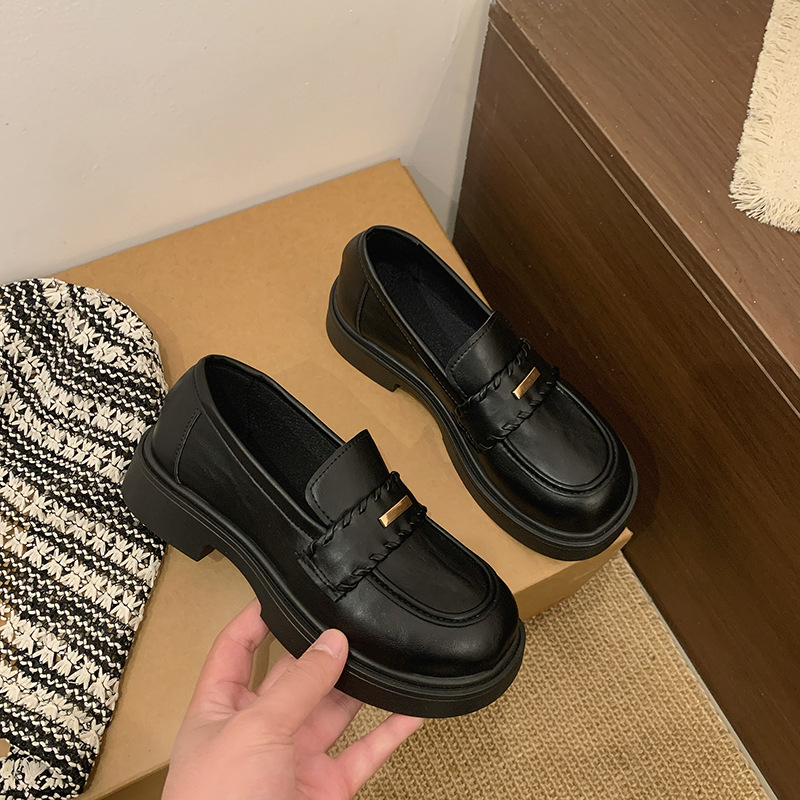 Ženske loaferice s debelim potplatom, britski stil, 2026 jesen, novi dizajn, slip-on casual, japanski stil