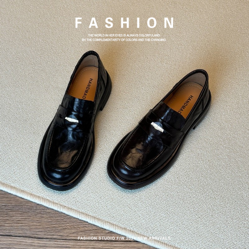 Damske loaferice od prvovrste ovčje kože, velika veličina, debela peta, slip-on, retro stil, prava koža, za proljeće i jesen, s zlatnim novčićima