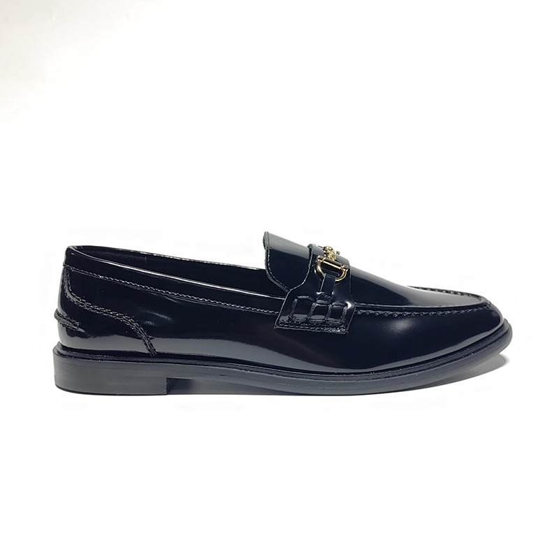 Ženske mokasine s okruglim nosom, slip-on, u britskom stilu, kožne