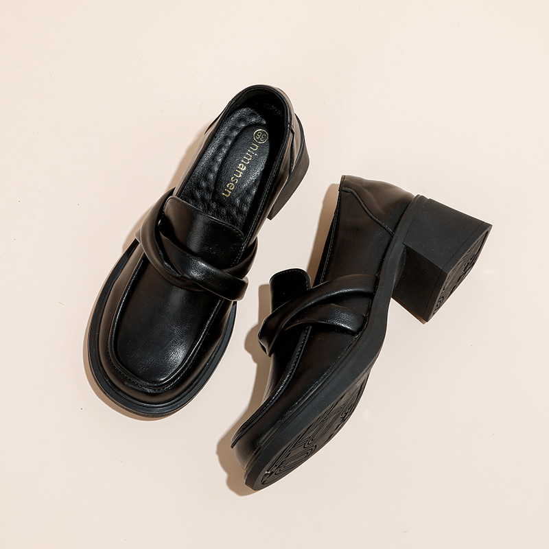 Ženske kožne loaferice s retro stilom, srednjim blokom pete, crne, 2026 proljeće–jesen