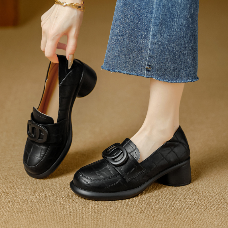2025 Ženske loafers s debelim i srednjim petom, slip-on, lagane, svestrane, za suknje