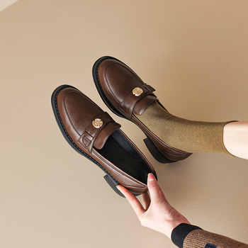 Ženski loaferi od meke kože s debelim petom, proljeće–jesen, britanski stil, okrugli vrh, slip-on, retro dizajn