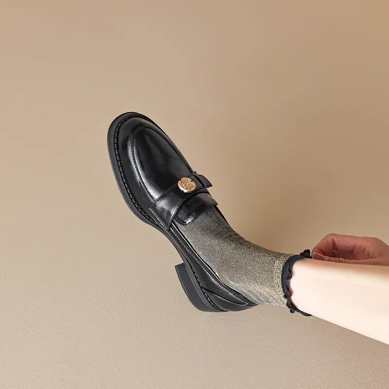 Ženski loaferi od meke kože s debelim petom, proljeće–jesen, britanski stil, okrugli vrh, slip-on, retro dizajn