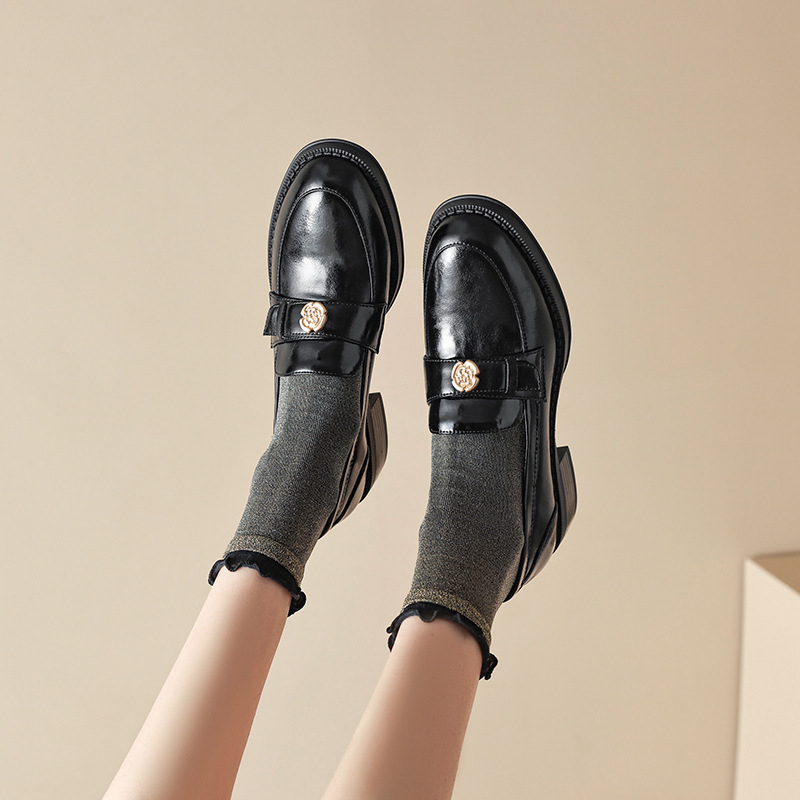 Ženski loaferi od meke kože s debelim petom, proljeće–jesen, britanski stil, okrugli vrh, slip-on, retro dizajn