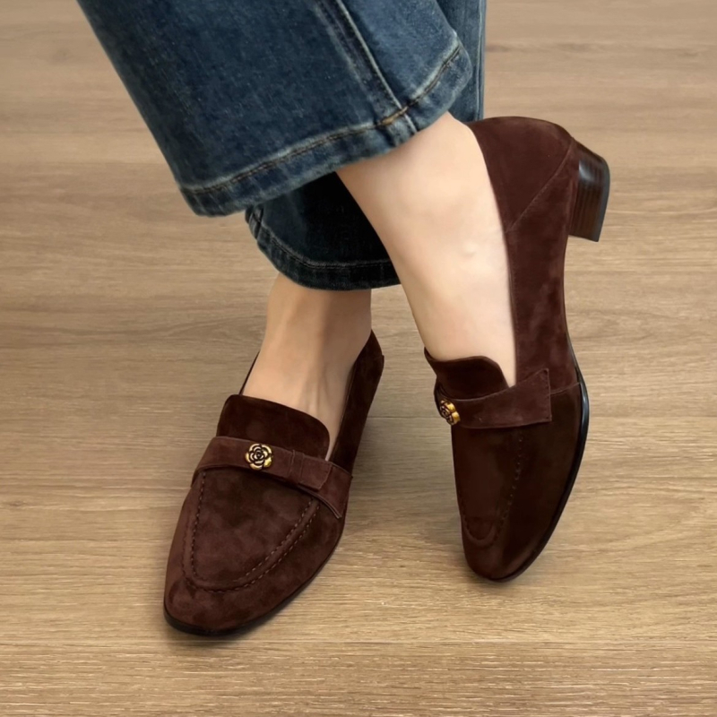 Na lageru: Slip-on mokasine za žene, vintage francuskog stila Melard-inspirirane Camellia, metalna kopča, s debelim petom