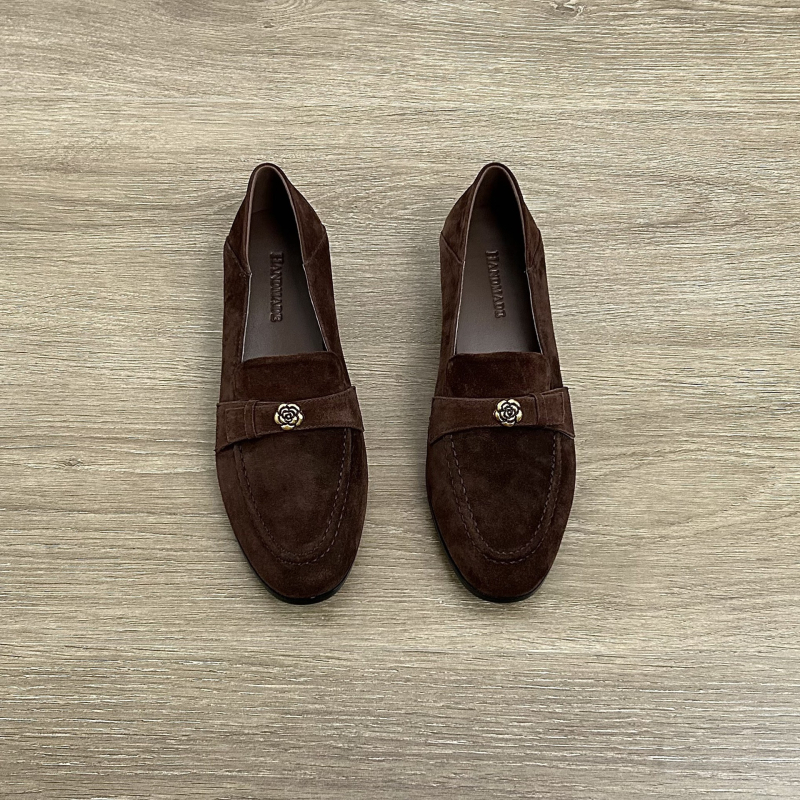 Na lageru: Slip-on mokasine za žene, vintage francuskog stila Melard-inspirirane Camellia, metalna kopča, s debelim petom