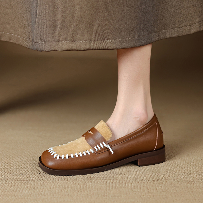 Ženske loaferice s kvadratnim vrhom, retro u blokovima boja i debelom potplatom, britanski stil, za sve sezone, 2025 novi model