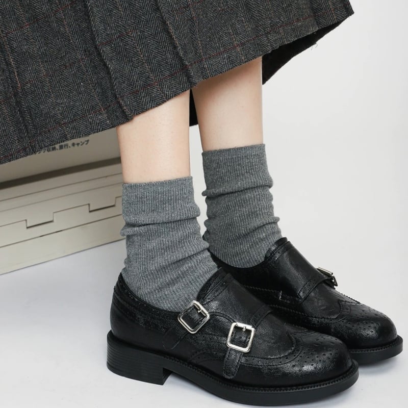 Ženske vintage brogue loaferice s isklesanim uzorkom i kopčom, kožne u britanskom stilu