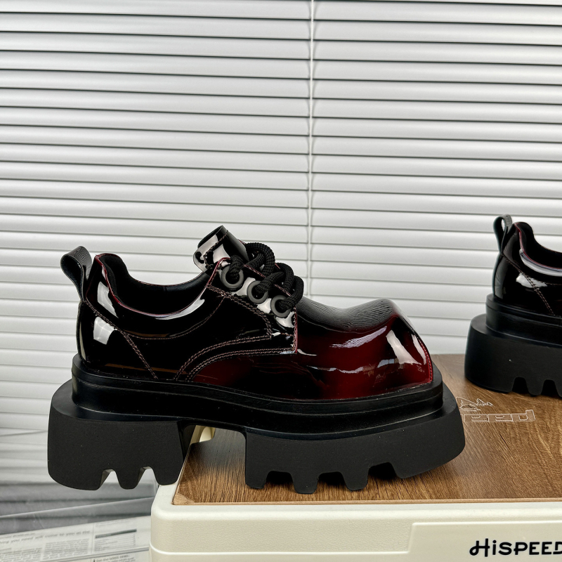 Loaferice s debelim potplatom i kvadratnim nosom, unisex, proljeće 2026, britanski stil, kožne cipele