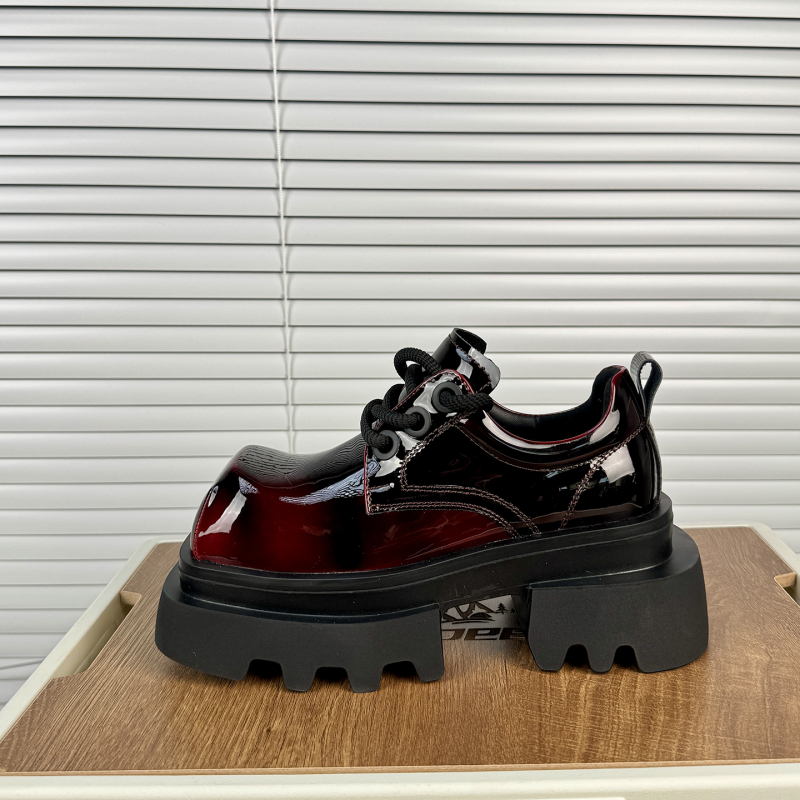 Loaferice s debelim potplatom i kvadratnim nosom, unisex, proljeće 2026, britanski stil, kožne cipele
