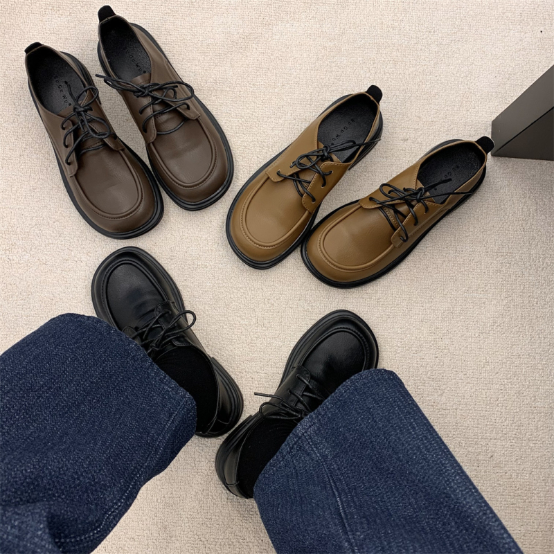 Ženske loaferice s debelim potplatom u britskom retro stilu, vezice, koža, japanski stil JK, novi model za jesen-zimu 2026