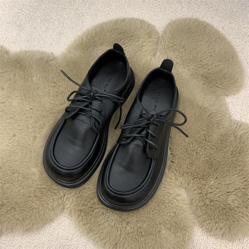 Ženske loaferice s debelim potplatom u britskom retro stilu, vezice, koža, japanski stil JK, novi model za jesen-zimu 2026