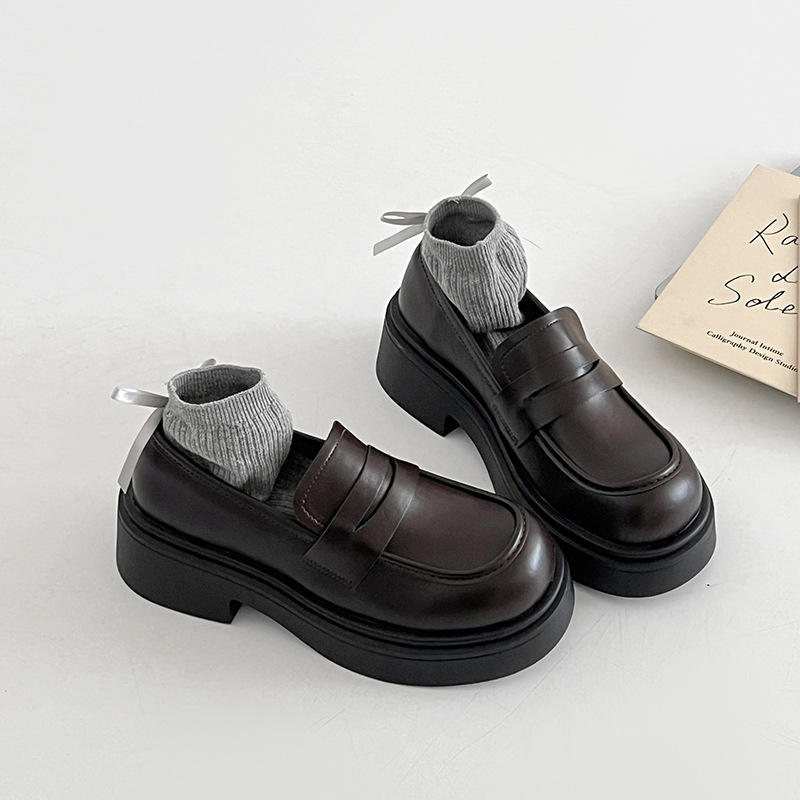 Crne ženske Mary Jane loaferice s debelim potplatom, britanski retro stil
