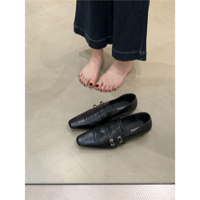 Retro ženske loaferice s četvrtastim vrhom, niski pet, slip-on, jesen 2025, francusko-britanski stil