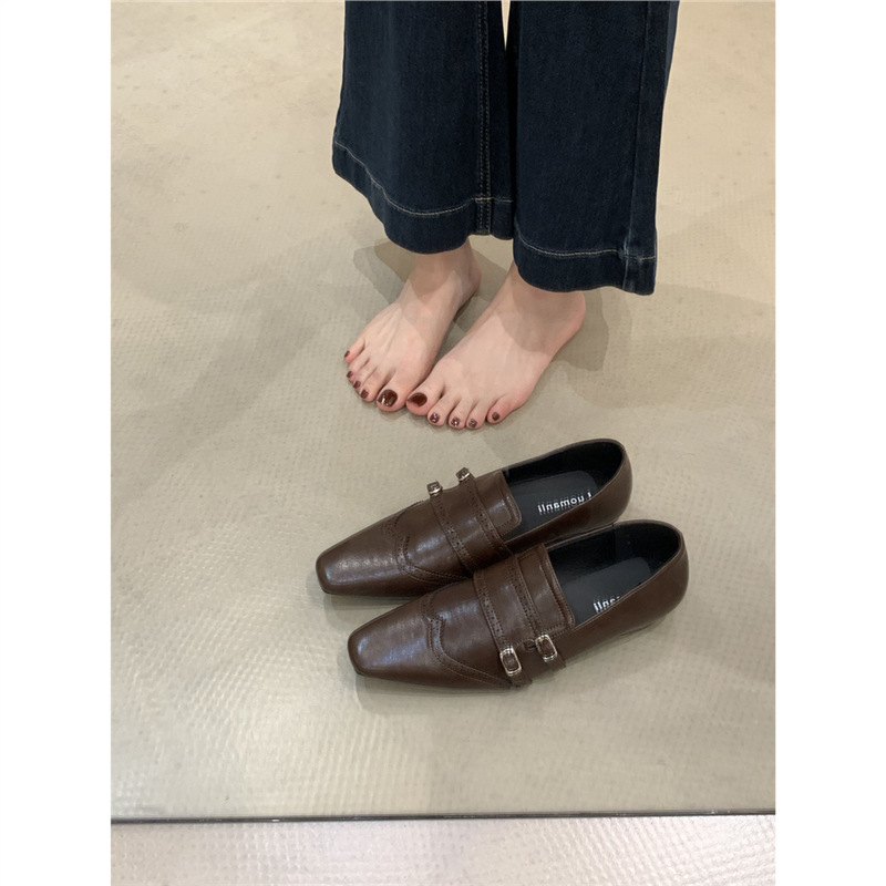 Retro ženske loaferice s četvrtastim vrhom, niski pet, slip-on, jesen 2025, francusko-britanski stil